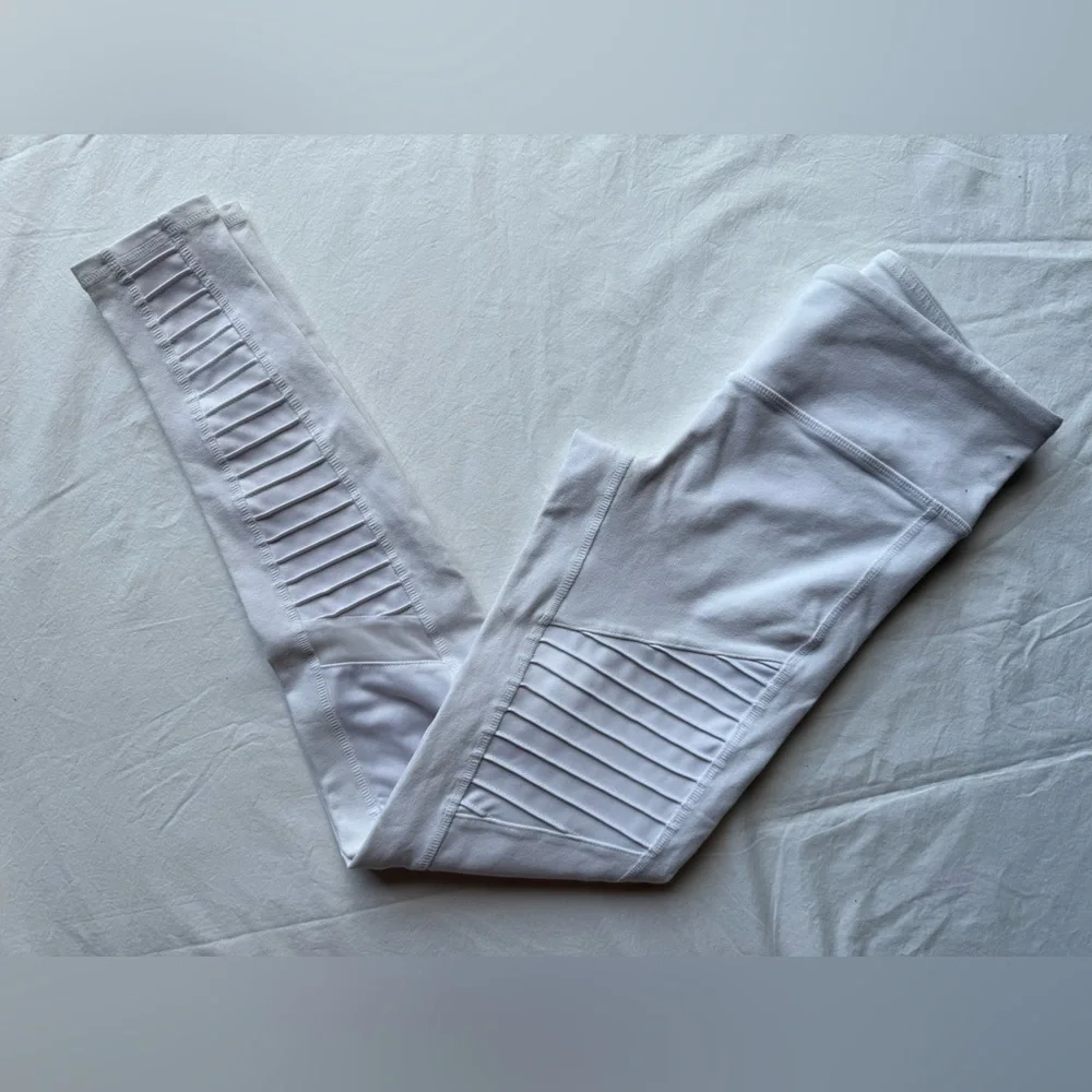 Alo Yoga Athena Mid Rise White Moto Leggings XS